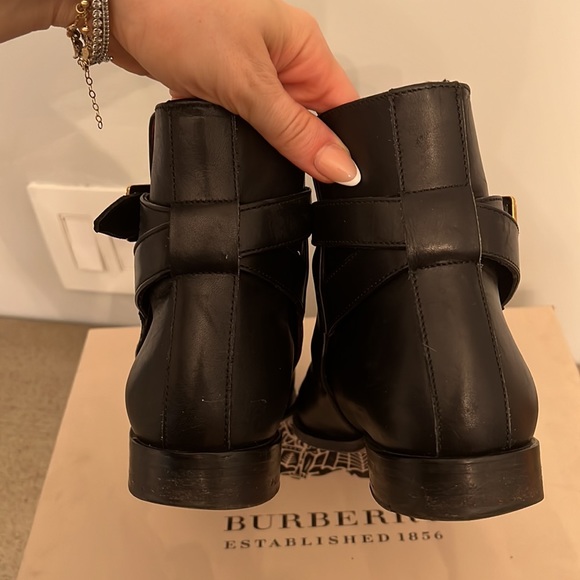 Burberry black ankle boots size 40 - Picture 9 of 15